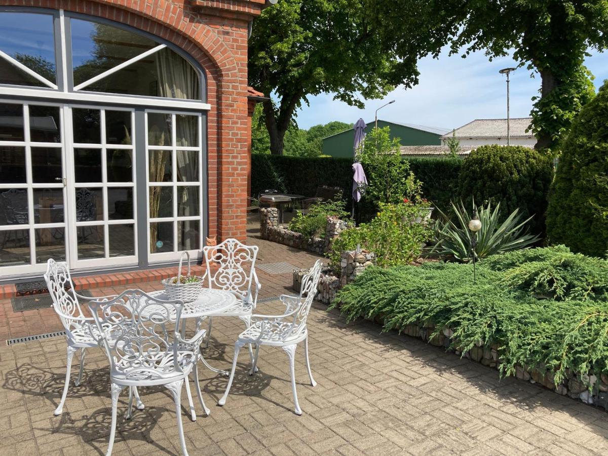Landhausidyll Ferienwohnung Grundshagen 外观 照片